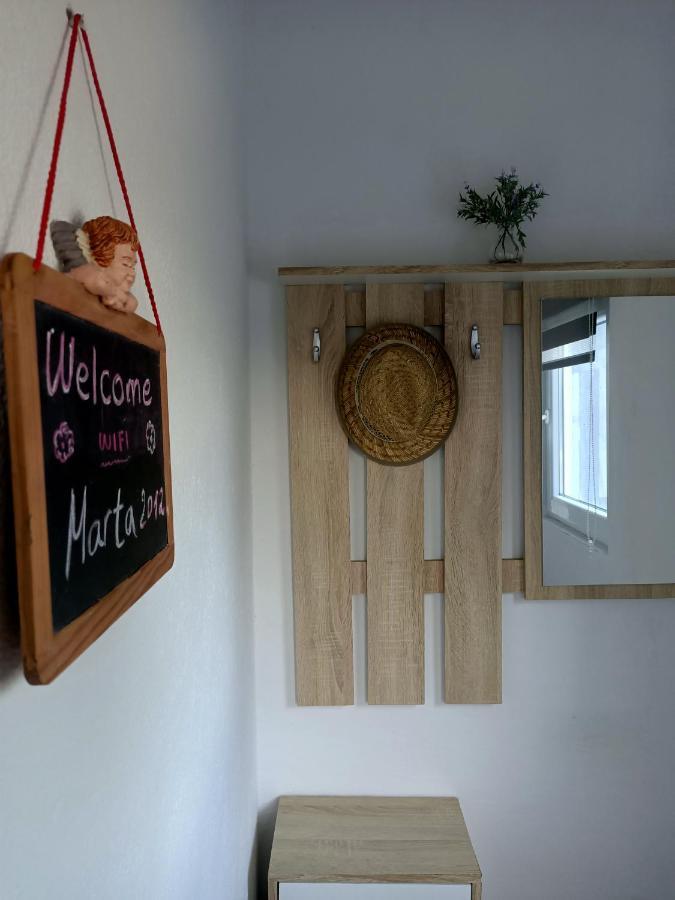 Chez Marthe, Organic Farm Stay Knin Luaran gambar